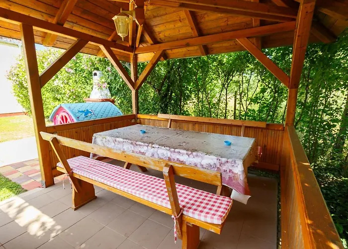 Ilona By Interhome シオーフォク